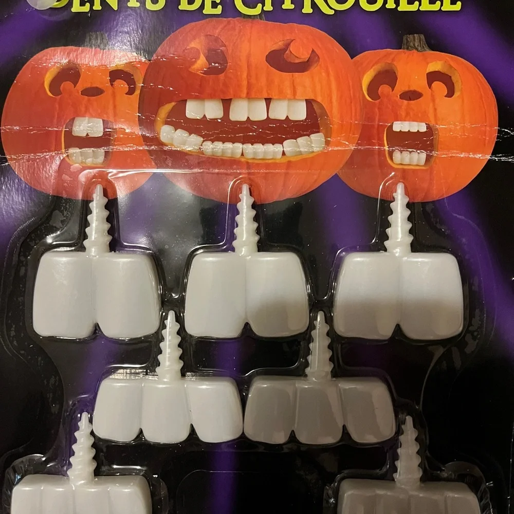 White Pumpkin Teeth Set - Glow in the Dark
